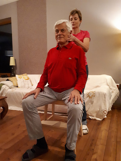 Helyes előredőlés tanulása Alexander-technikával